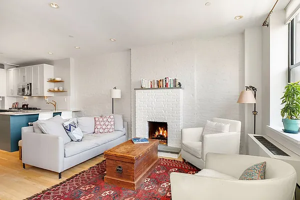 Rented by Compass | media 7