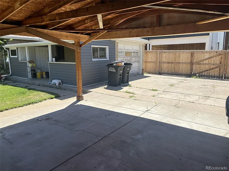 4243 Wyandot St — Photo 16