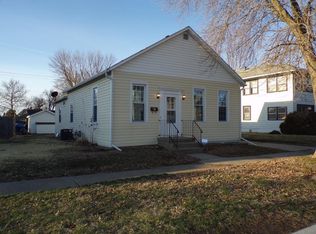 1210 Avenue F, Fort Madison, IA 52627