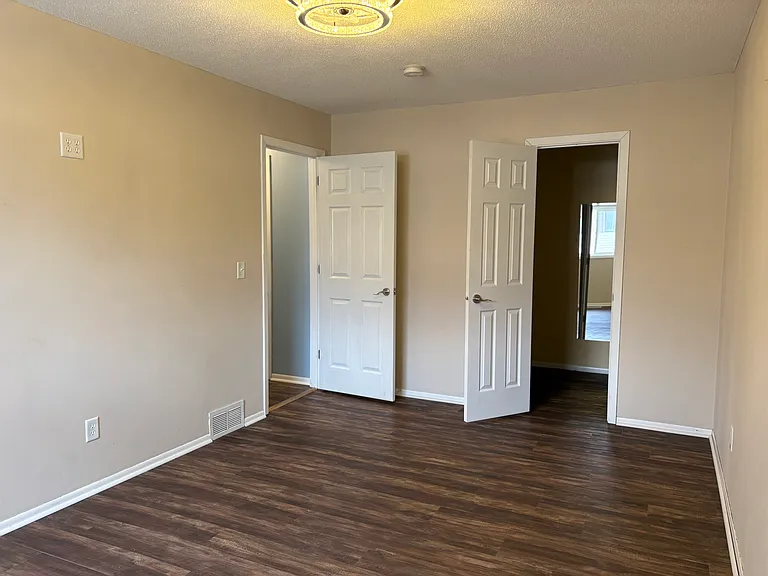 3622 Garden Blvd N — Photo 18