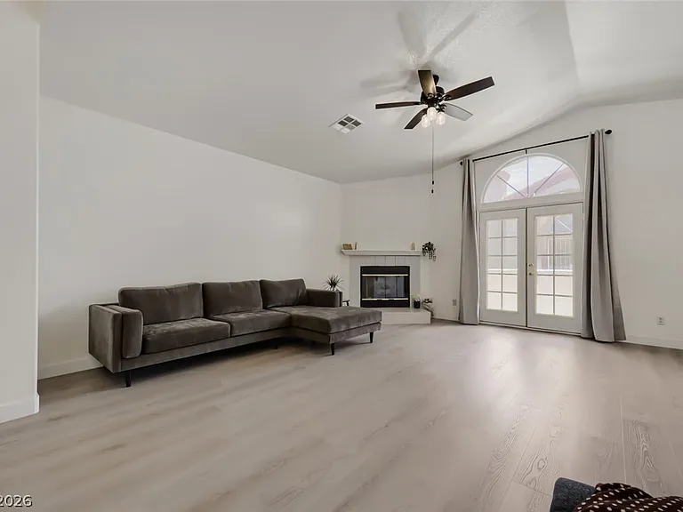 8301 Boseck Dr #232 — Photo 4