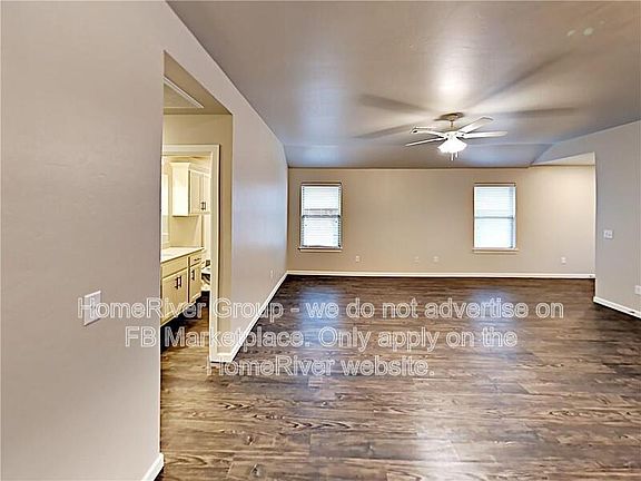 5th image of 412 Vail Cir