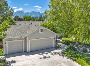 1800 Bougainvillea Dr, Minden, NV 89423