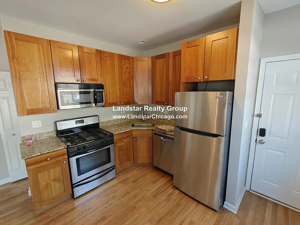 3745 W Argyle St #1
