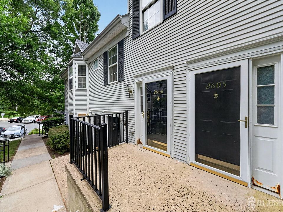 1st image of 2606 Cypress Ln