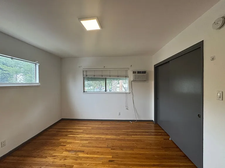12157 Chandler Blvd — Photo 19