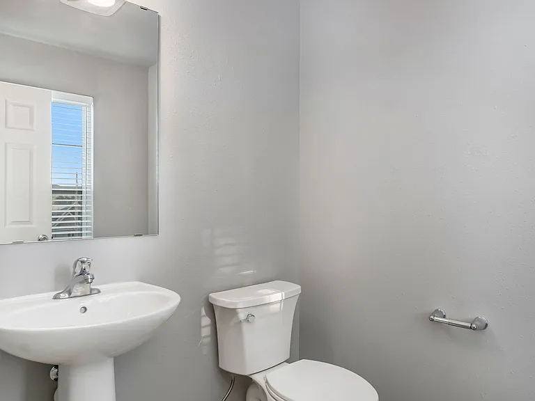1597 Carolyn Dr — Photo 19