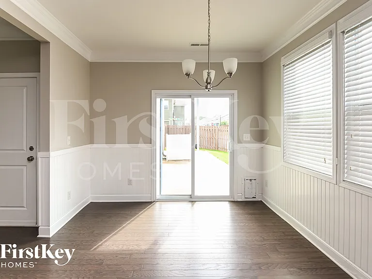 9725 Rayneridge Dr — Photo 7