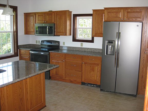 3rd image of 1602 Walnut St