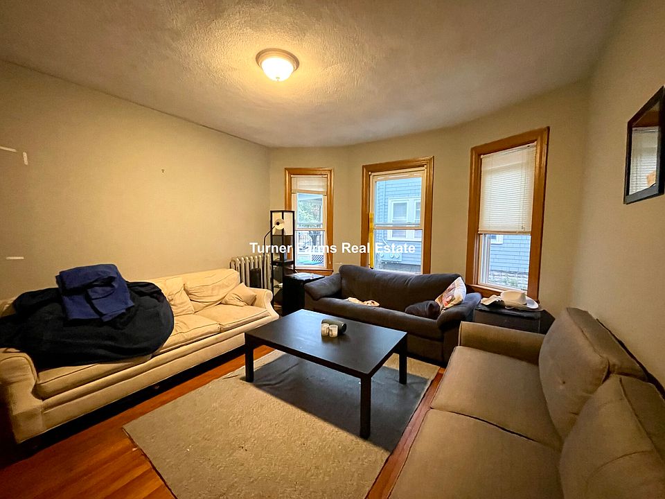 1st image of 36 Sunset Rd #1A
