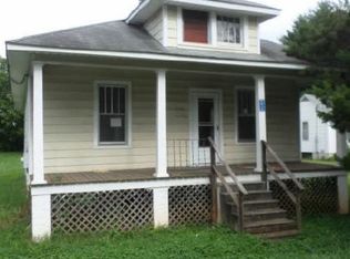 2510 Hollins Rd NE, Roanoke, VA 24012