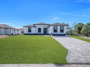 3009 42nd St W, Lehigh Acres, FL 33971