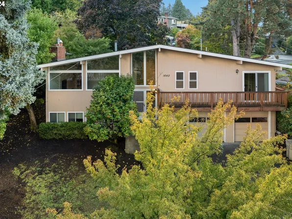 1640 Aspen St, Lake Oswego, OR 97034
