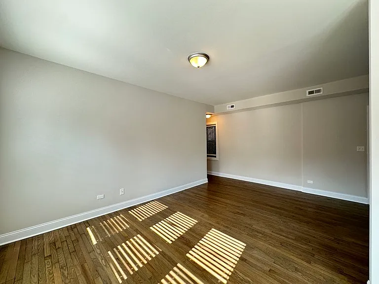 3409 W Fullerton Ave #B3 — Photo 10