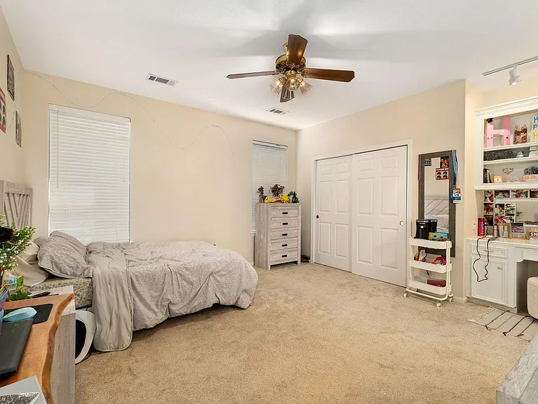 1907 Emerald Ct — Photo 16