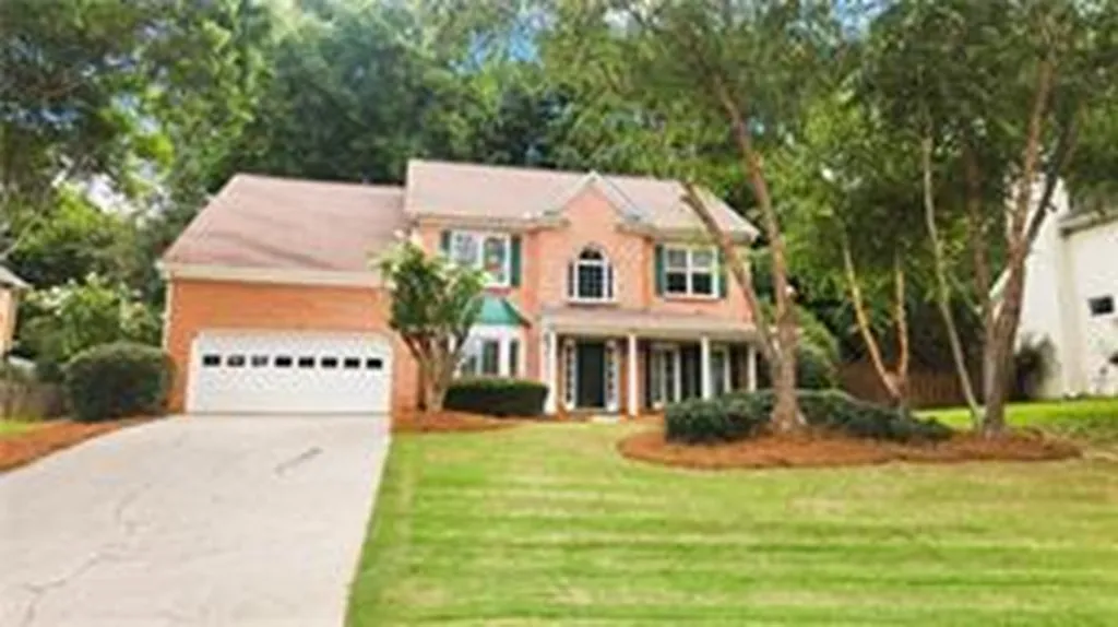 5 bed, 2.5 bath, 3040 sqft, $3,100 — Photo 1