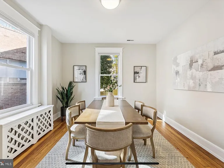 4451 Macarthur Blvd NW — Photo 16
