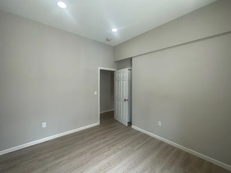 For Rent: Urban Luxury at 914 N. Charles St Your City Lifestyle Awaits! — Photo 24