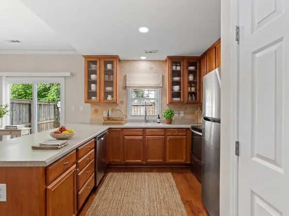 2101 Piney Brook Rd Unit 107, Raleigh, NC 27614