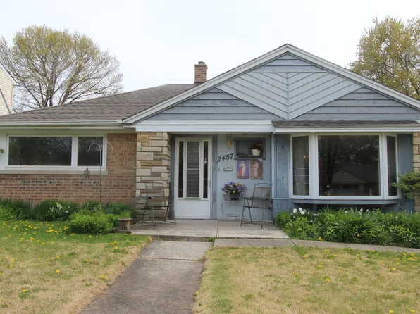 2457 Hawthorne Rd, Homewood, IL 60430
