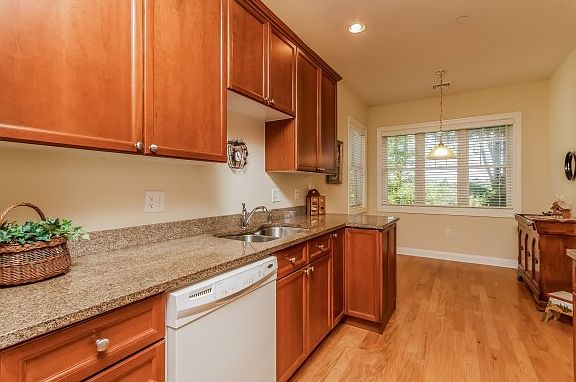 3rd image of 160 Daniel Webster Hwy APT 221