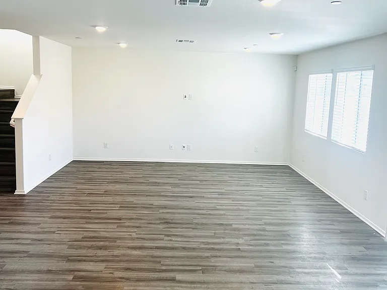4252 W Avenue J3 — Photo 3