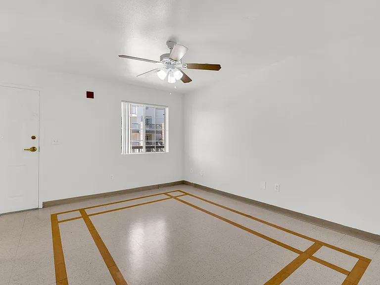 2302 W Colter St — Photo 62