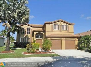 1634 E Harmony Lake Cir, Davie, FL 33324