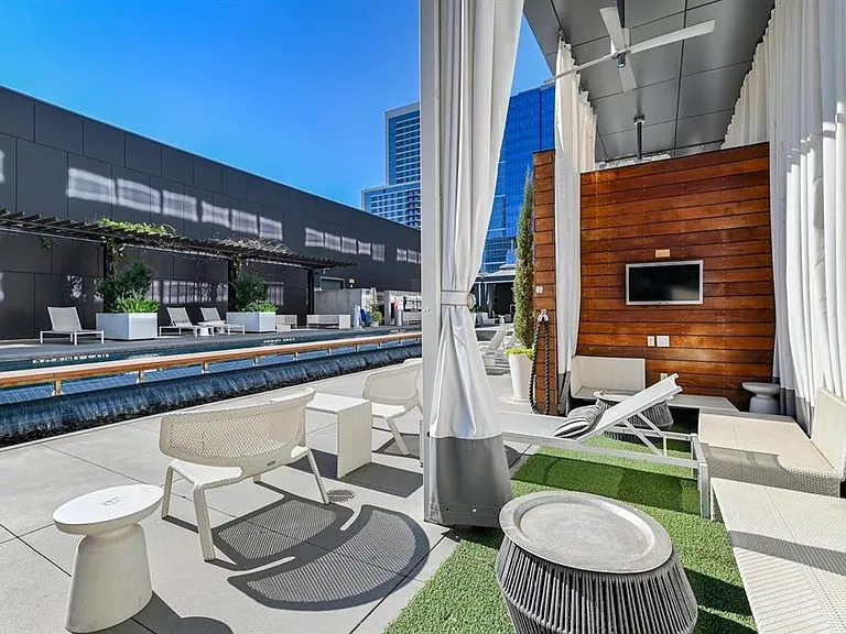 210 Lavaca St #2608 — Photo 33