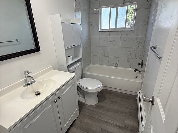 3rd image of 35335 Bakewell St APT 5