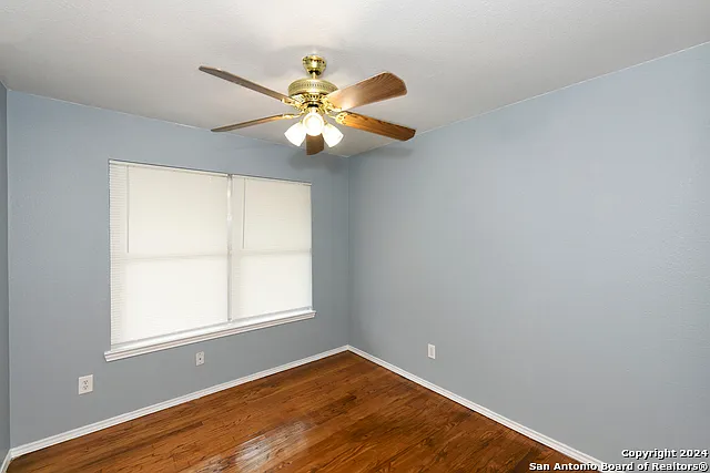 783 Clearview Dr — Photo 20