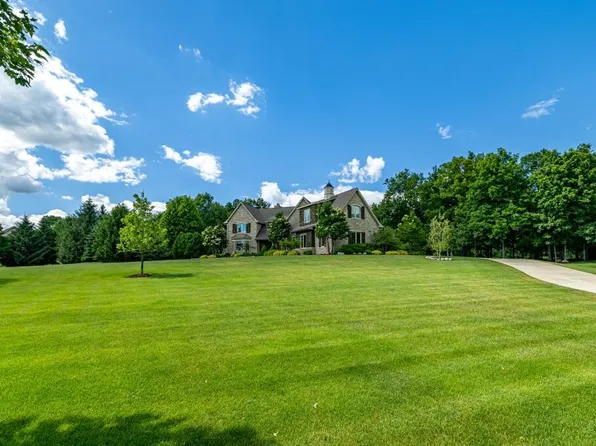 4370 Stonemeadow Ct, Ann Arbor MI