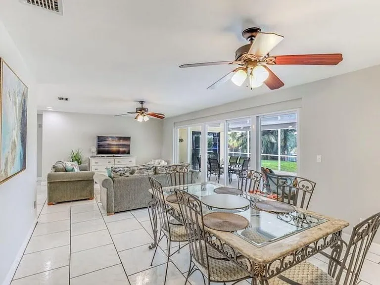 5256 Wisteria Ct — Photo 13