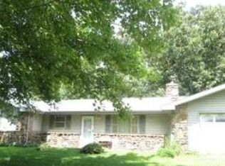 14442 Shipe Rd, Gravette, AR 72736