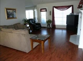 628 Westridge Dr, Yukon, OK 73099