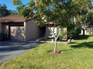 913 Belle Oak Dr, Leesburg, FL 34748