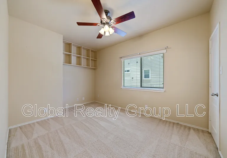 308 Rustic Trl — Photo 15