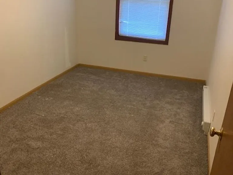 1504 Oak Ridge Rd SW — Photo 8