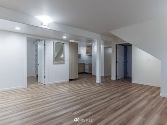 4th image of 21438 99th Ave S