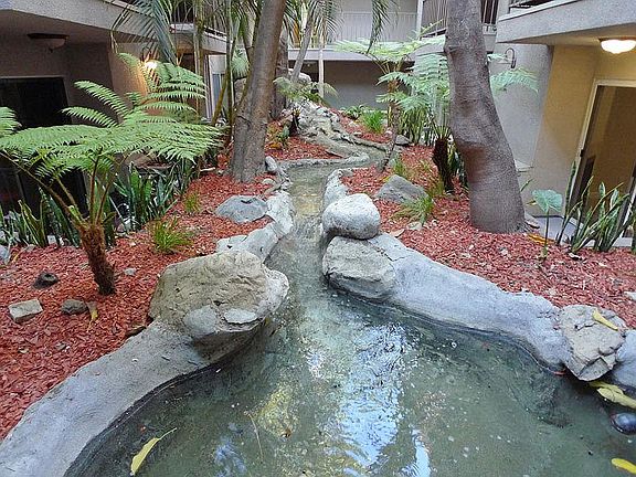 5th image of 10741 Camarillo St #48