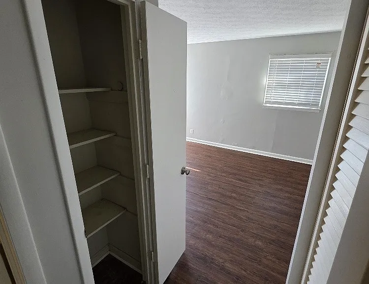 735 Trail Dr — Photo 6