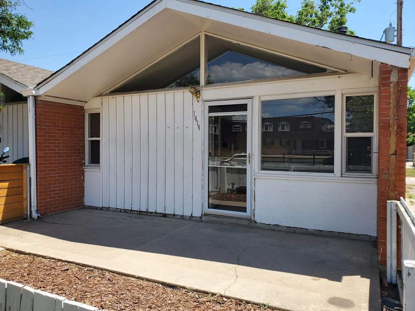 Bright & Comfortable 2BR Home in a Fantastic Denver Location — Photo 1