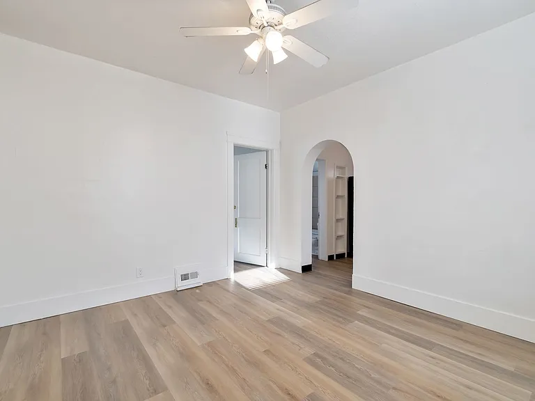 2340 Eccles Ave — Photo 2