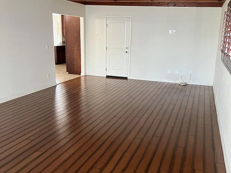 2683 Caulfield Dr — Photo 5