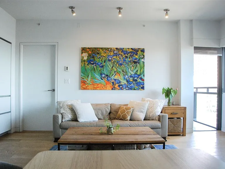 838 Hastings St W #2402 — Photo 2