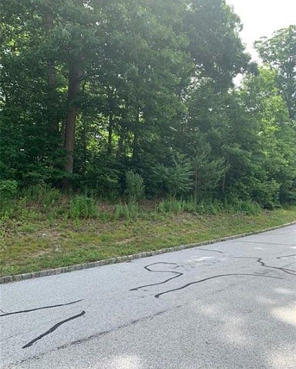 2nd image of 64 Alexander Dr