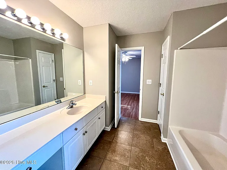 1006 Steeplechase Rd — Photo 20