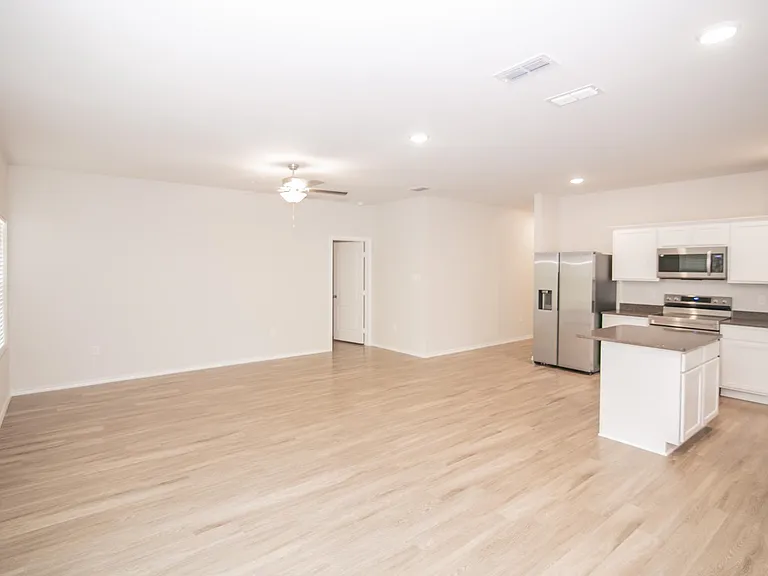 100 Mia Ln — Photo 6