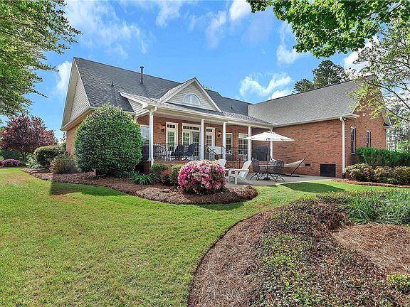 4th image of 3108 Cobbs Way