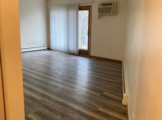 826 S 4th Ave #306, Albert Lea, MN 56007